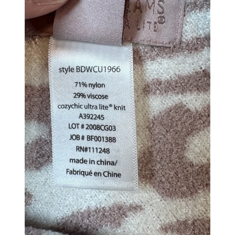 Barefoot Dreams Animal Print Taupe Poncho Cape one size - Picture 4 of 4
